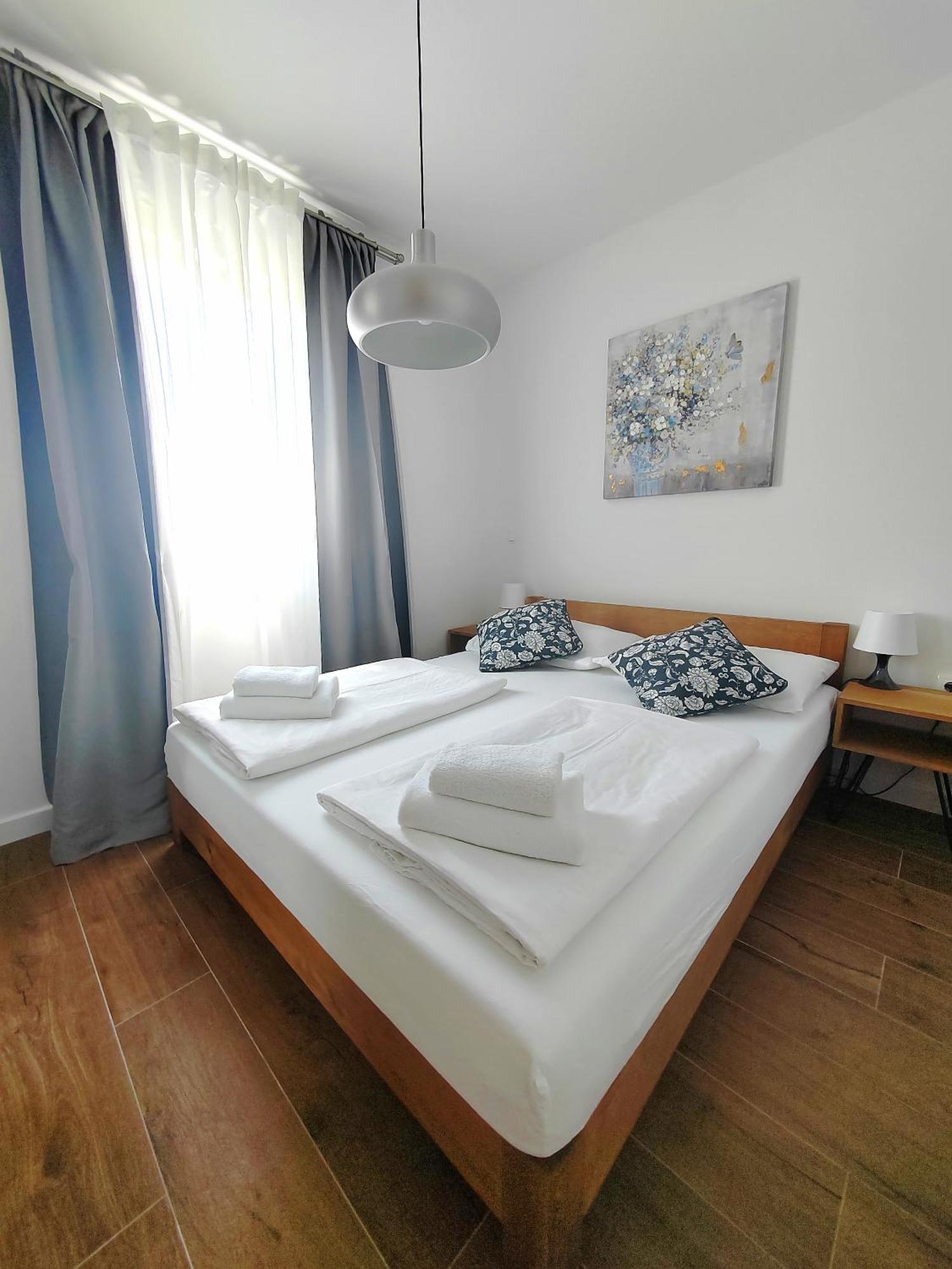 L&L Apartmani 1 Bol Exteriér fotografie