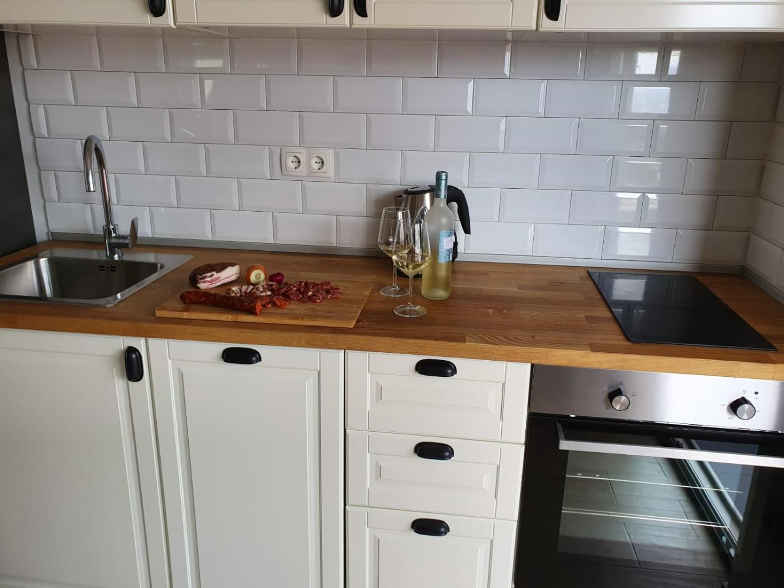 L&L Apartmani 1 Bol Exteriér fotografie